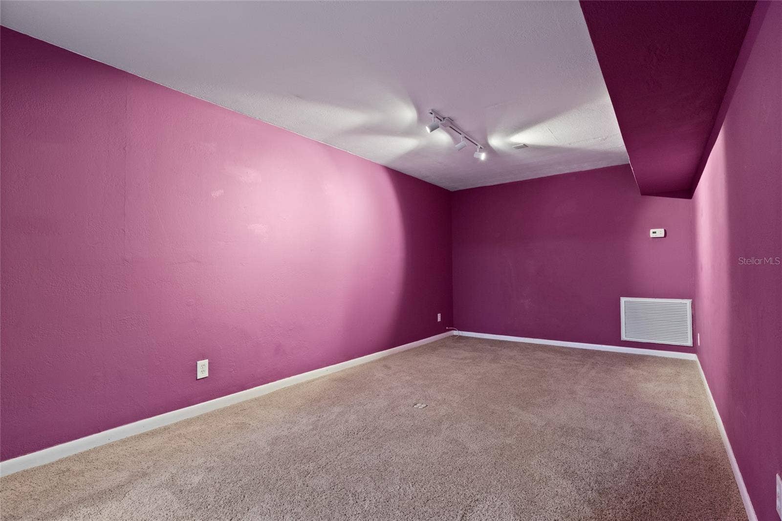 1211 BROOKSIDE DRIVE, Clearwater, FL 33764