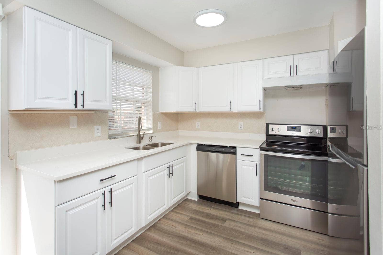 1920 E EDGEWOOD DRIVE, #B2, Lakeland, FL 33803 1920 E EDGEWOOD DRIVE, #B2, Lakeland, FL 33803