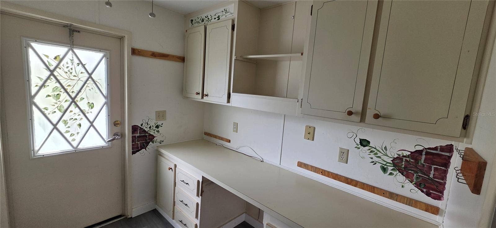 8090 E SUNRAY LANE, Floral City, FL 34436 8090 E SUNRAY LANE, Floral City, FL 34436