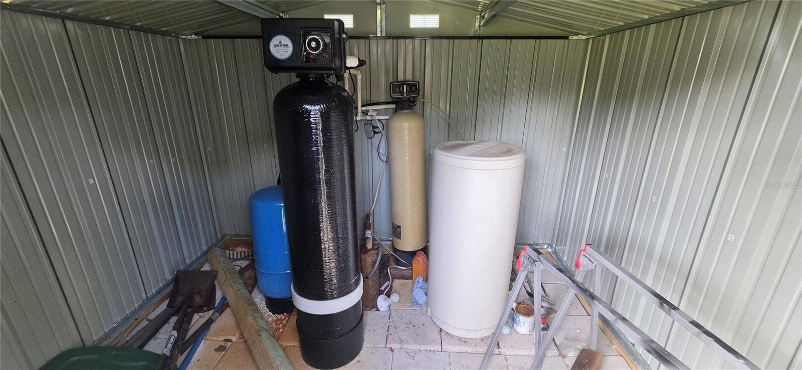 8090 E SUNRAY LANE, Floral City, FL 34436 Well, Water Softener, and Filtration