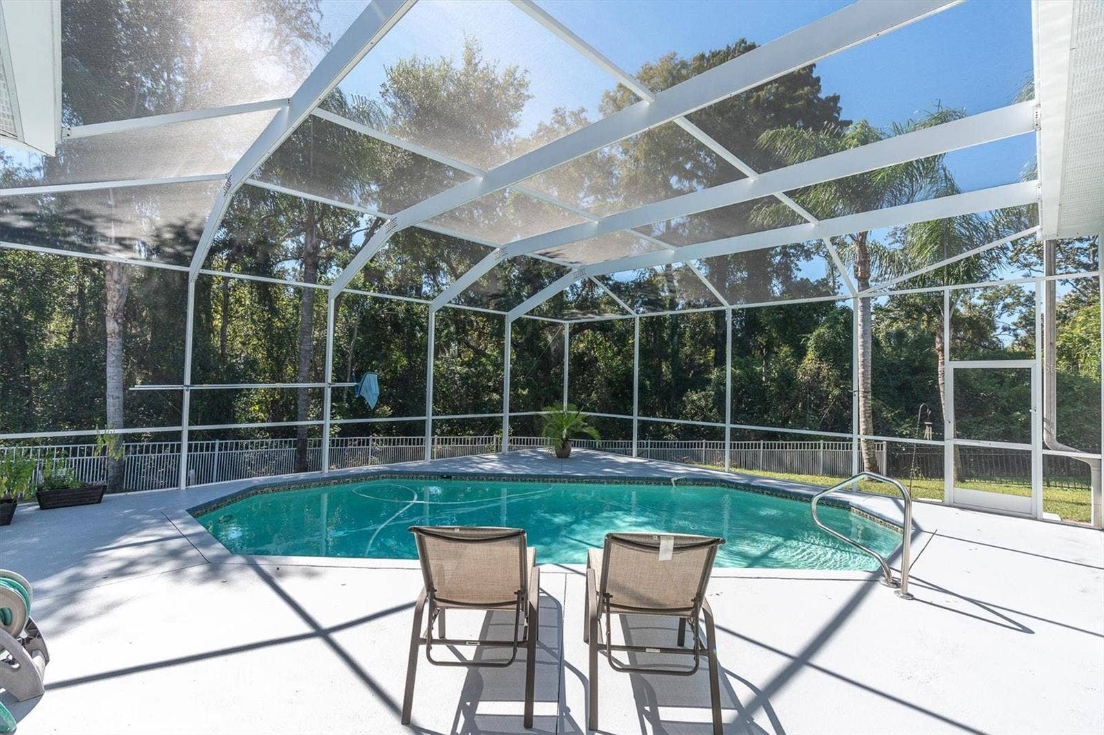 6156 JAPONICA COURT, New Port Richey, FL 34655 Screened pool