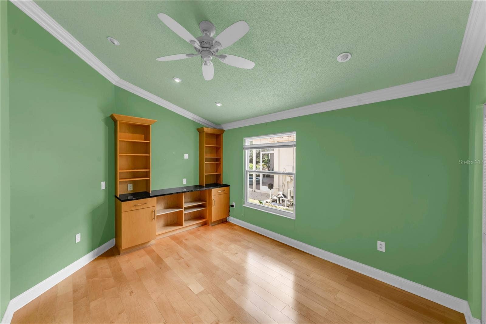 761 LIGHTHOUSE DRIVE, Tarpon Springs, FL 34689 761 LIGHTHOUSE DRIVE, Tarpon Springs, FL 34689