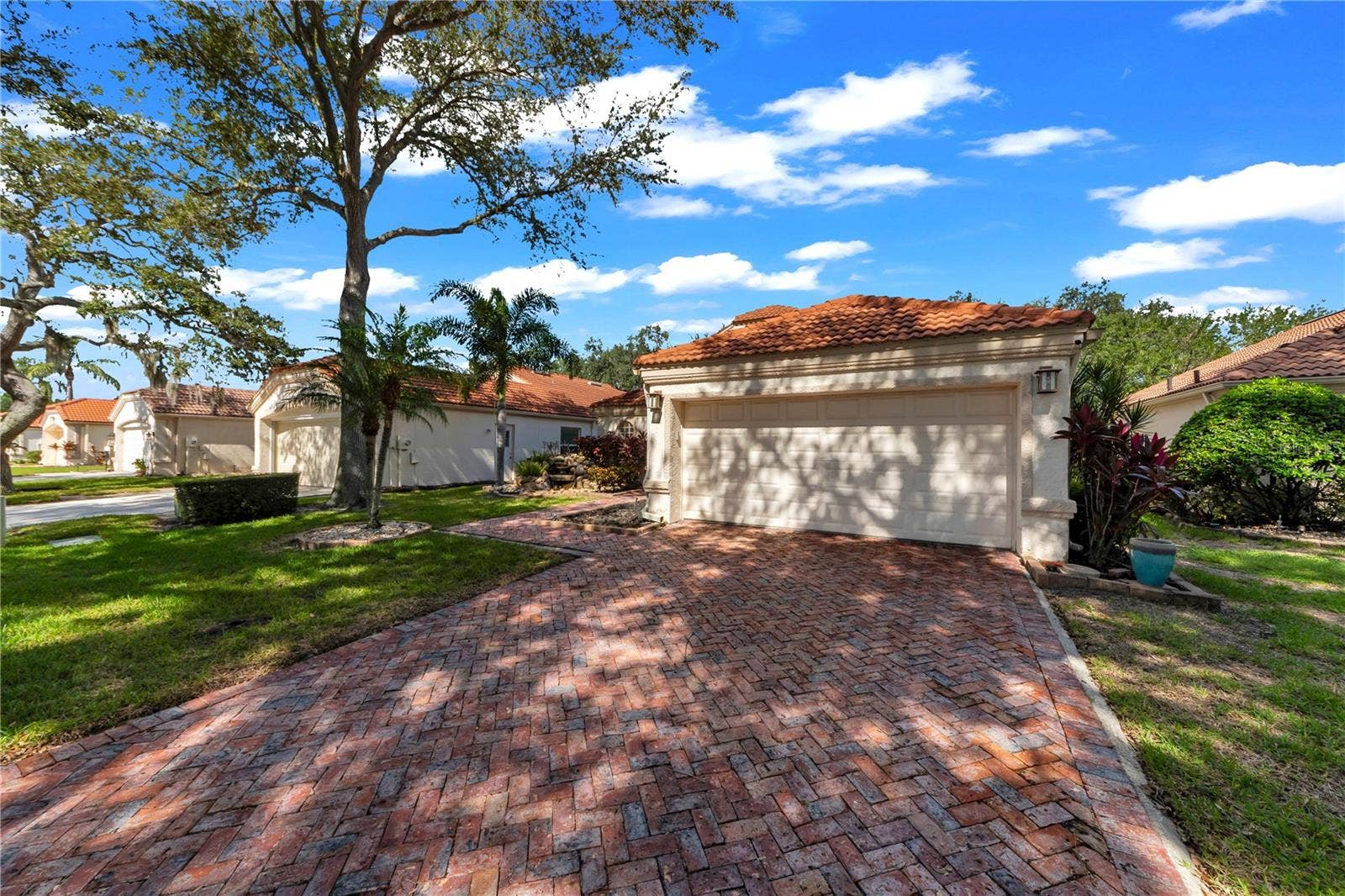761 LIGHTHOUSE DRIVE, Tarpon Springs, FL 34689 761 LIGHTHOUSE DRIVE, Tarpon Springs, FL 34689