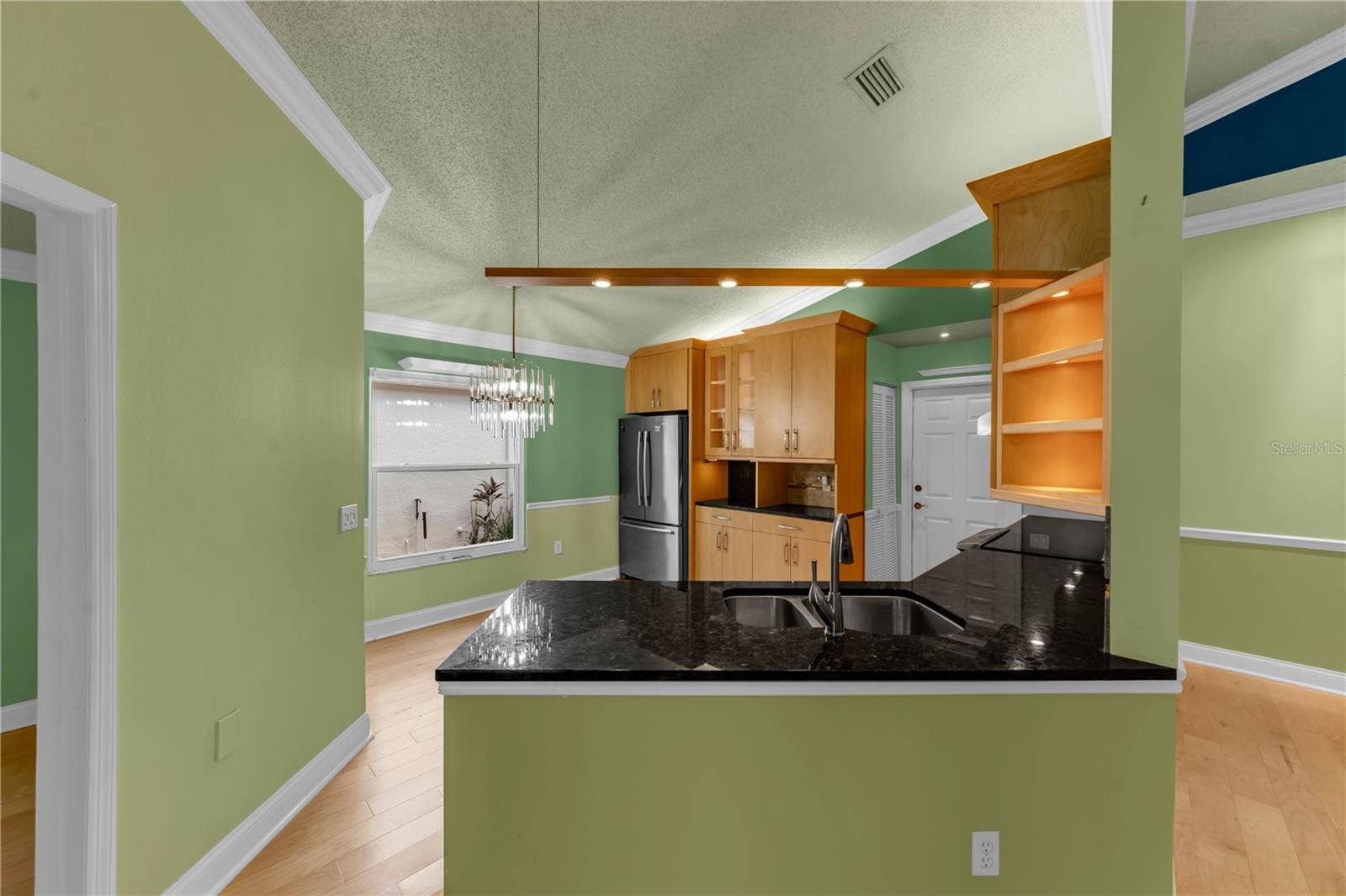 761 LIGHTHOUSE DRIVE, Tarpon Springs, FL 34689 761 LIGHTHOUSE DRIVE, Tarpon Springs, FL 34689