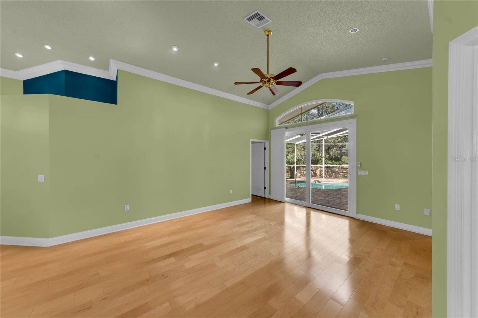 761 LIGHTHOUSE DRIVE, Tarpon Springs, FL 34689 761 LIGHTHOUSE DRIVE, Tarpon Springs, FL 34689