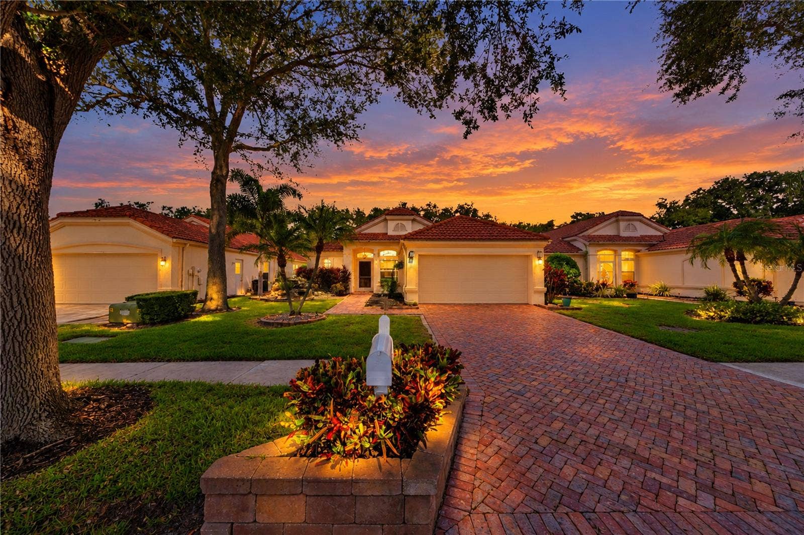 761 LIGHTHOUSE DRIVE, Tarpon Springs, FL 34689 761 LIGHTHOUSE DRIVE, Tarpon Springs, FL 34689