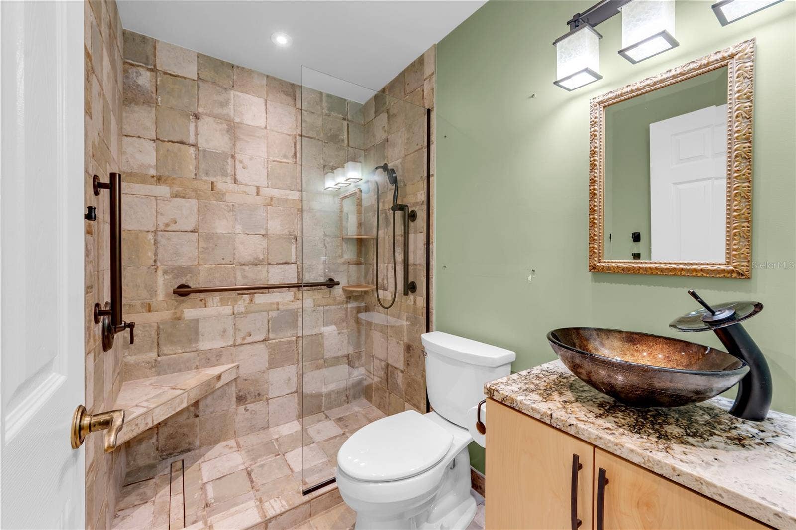 761 LIGHTHOUSE DRIVE, Tarpon Springs, FL 34689 761 LIGHTHOUSE DRIVE, Tarpon Springs, FL 34689