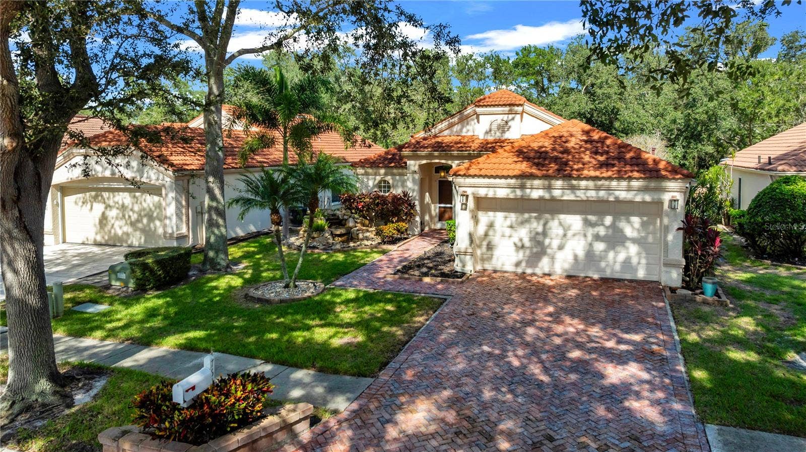 761 LIGHTHOUSE DRIVE, Tarpon Springs, FL 34689 761 LIGHTHOUSE DRIVE, Tarpon Springs, FL 34689