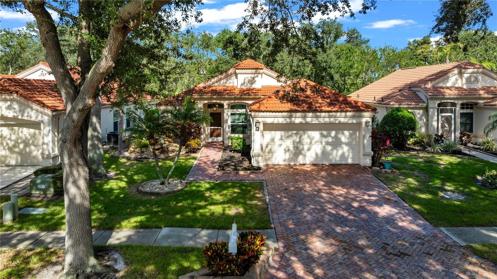 761 LIGHTHOUSE DRIVE, Tarpon Springs, FL 34689 761 LIGHTHOUSE DRIVE, Tarpon Springs, FL 34689