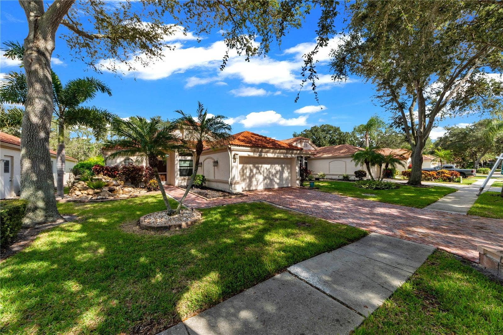 761 LIGHTHOUSE DRIVE, Tarpon Springs, FL 34689 761 LIGHTHOUSE DRIVE, Tarpon Springs, FL 34689