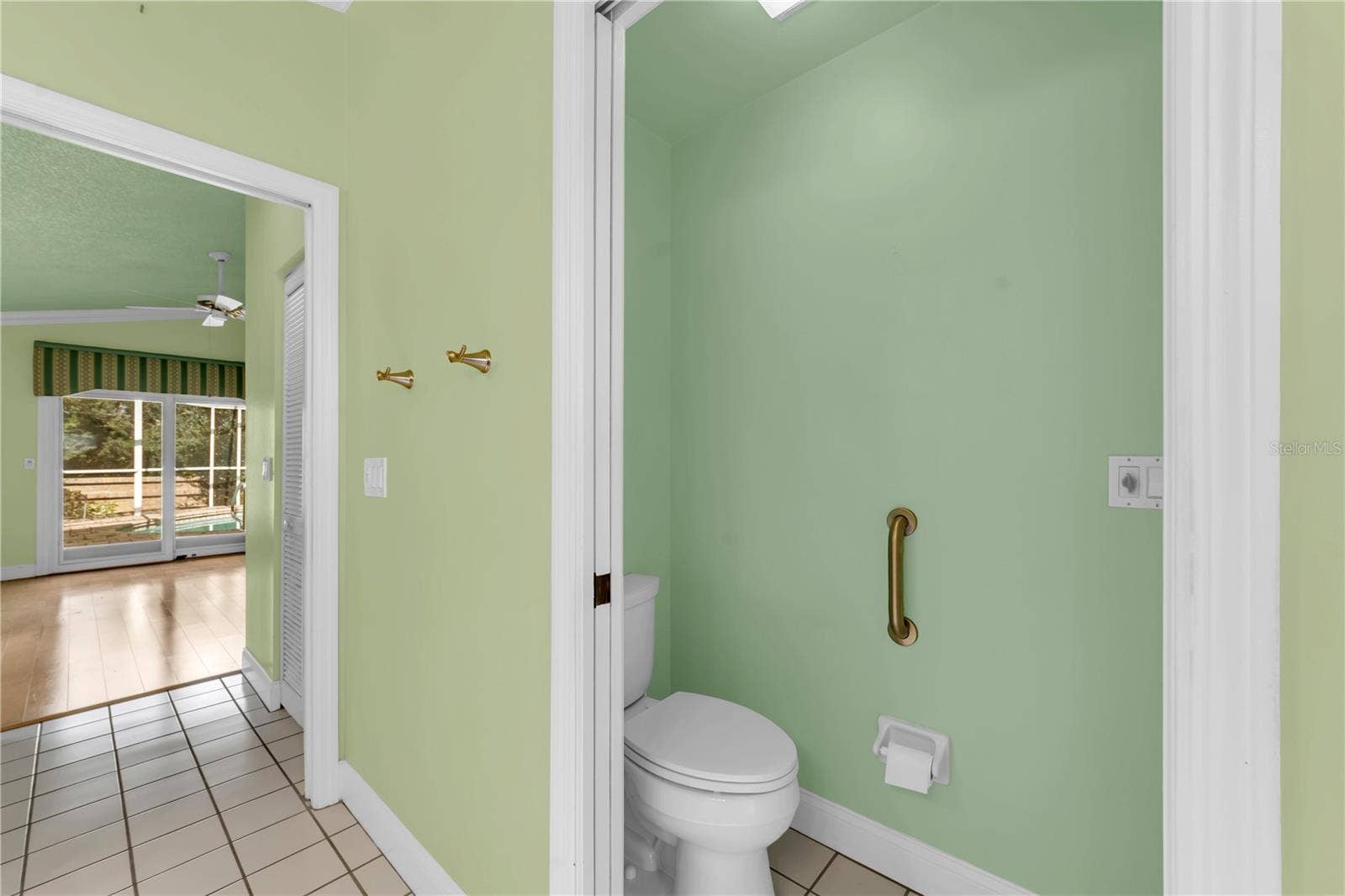 761 LIGHTHOUSE DRIVE, Tarpon Springs, FL 34689 761 LIGHTHOUSE DRIVE, Tarpon Springs, FL 34689
