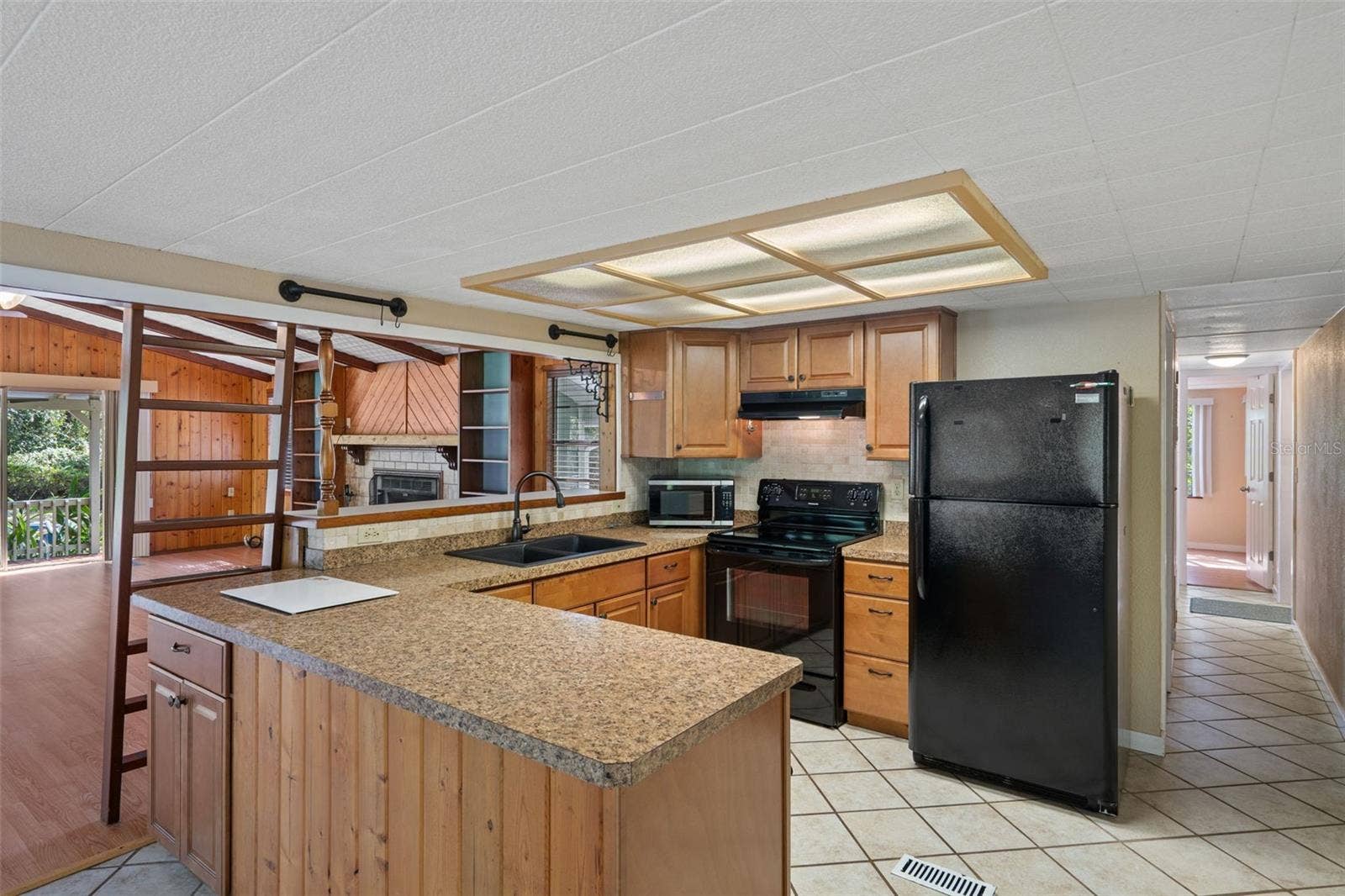 5642 CYRIL DRIVE, Dade City, FL 33523