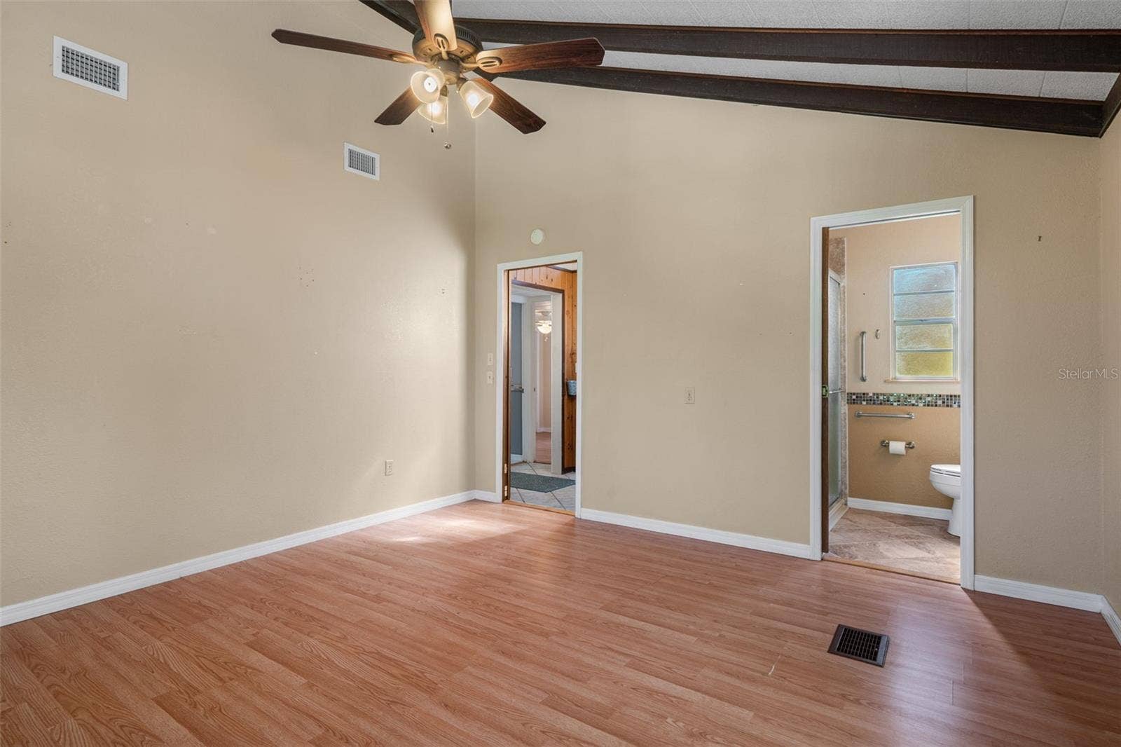 5642 CYRIL DRIVE, Dade City, FL 33523