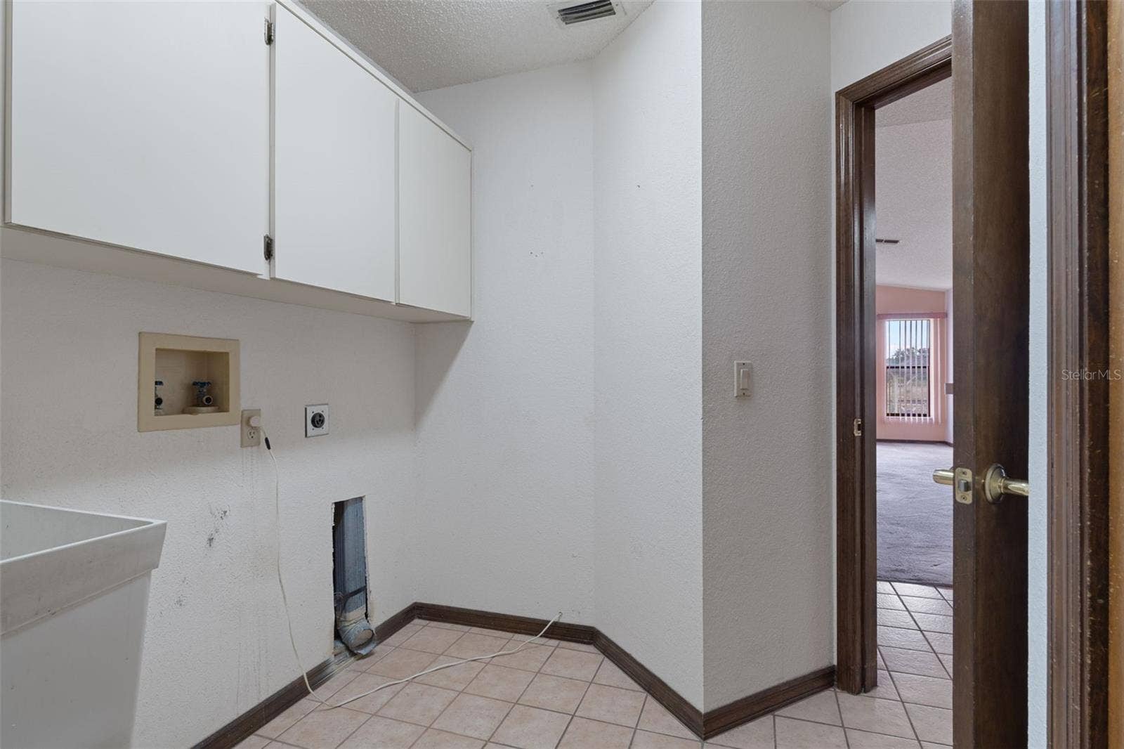 6341 INDIAN ROCK COURT, Spring Hill, FL 34606 6341 INDIAN ROCK COURT, Spring Hill, FL 34606