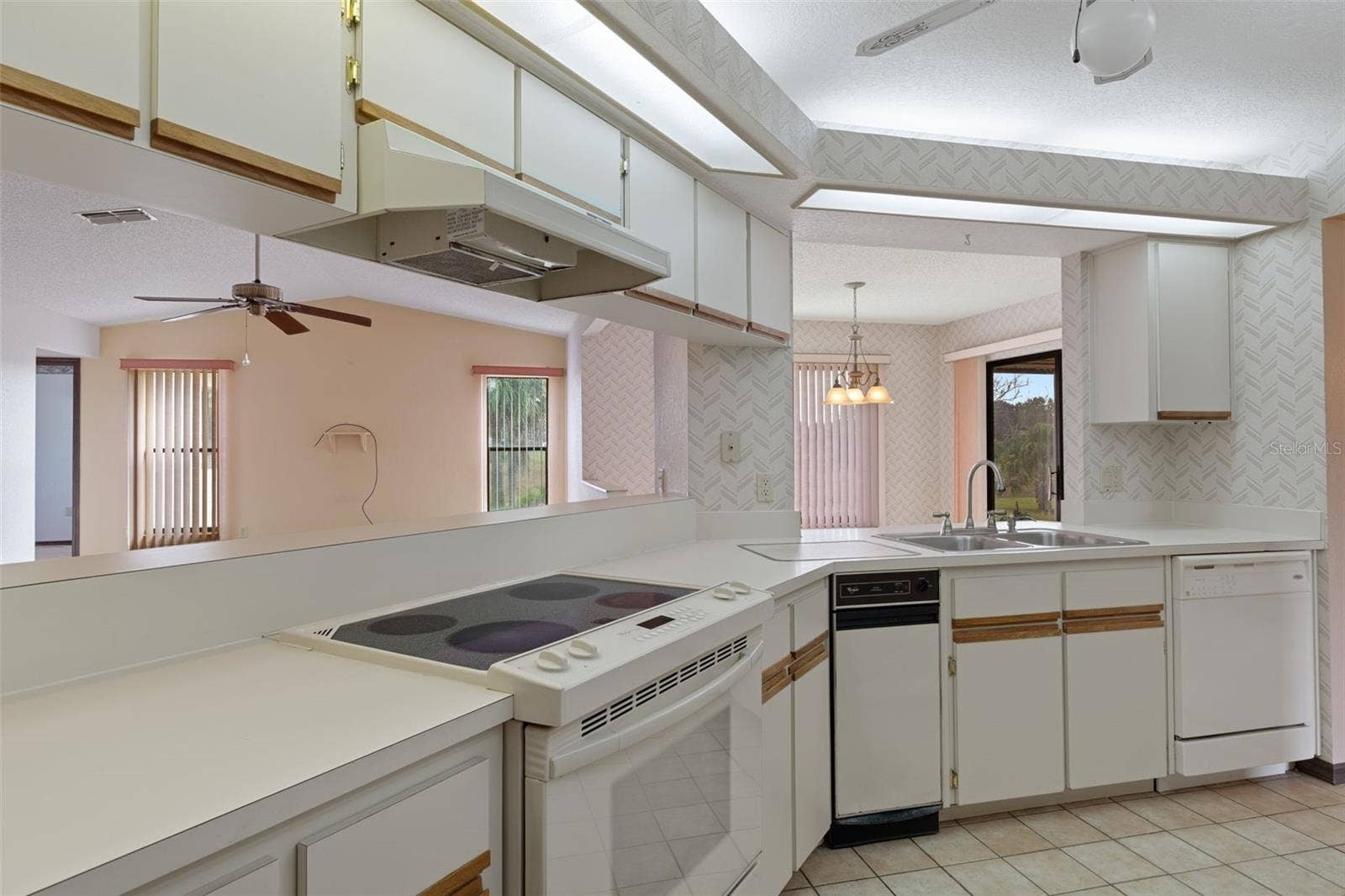 6341 INDIAN ROCK COURT, Spring Hill, FL 34606 6341 INDIAN ROCK COURT, Spring Hill, FL 34606