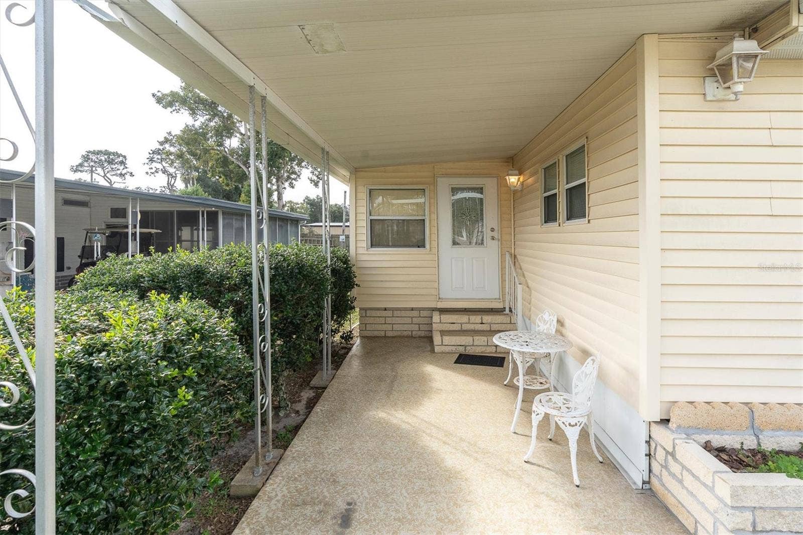 37324 LOIS AVENUE, Zephyrhills, FL 33542