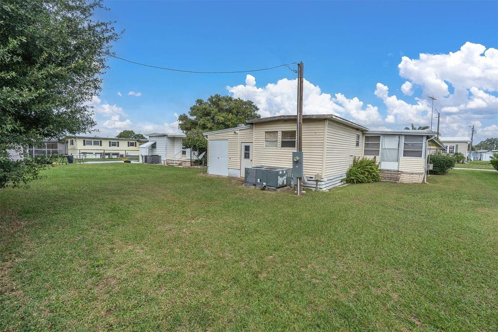 37324 LOIS AVENUE, Zephyrhills, FL 33542