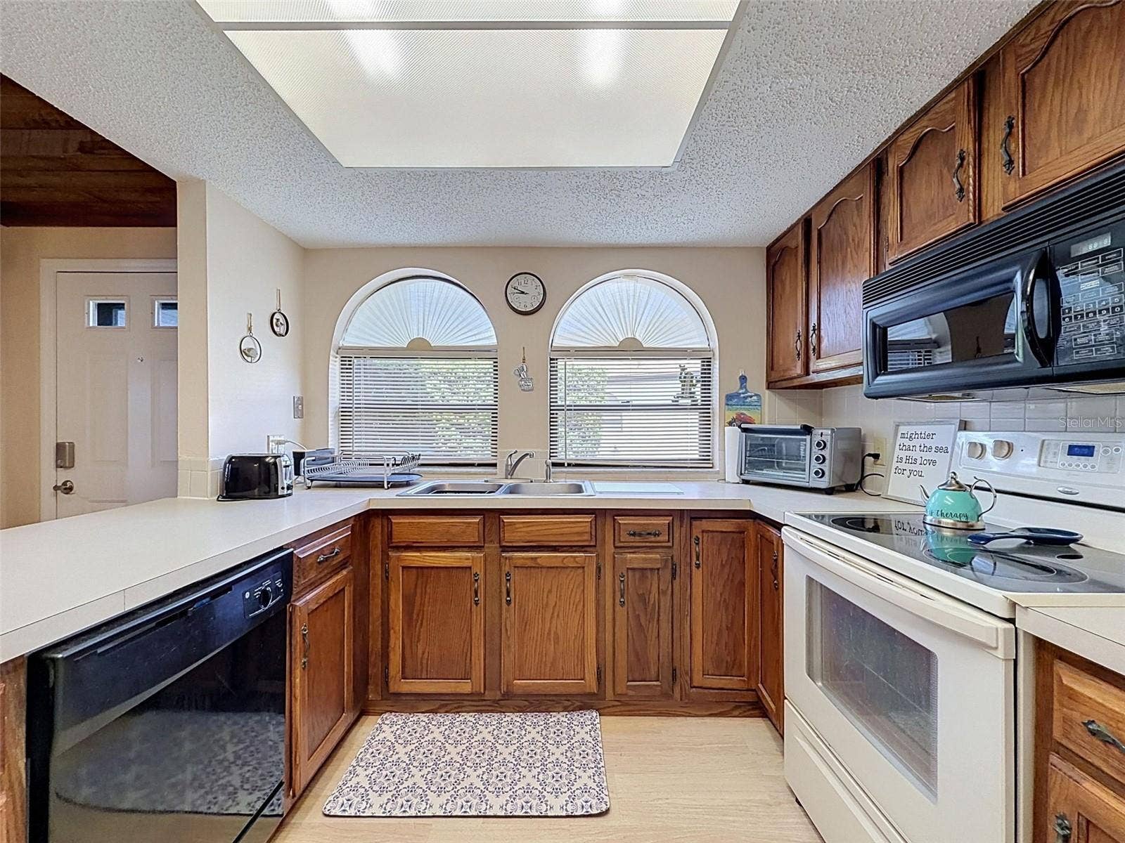 9135 LINGROVE ROAD, Weeki Wachee, FL 34613 9135 LINGROVE ROAD, Weeki Wachee, FL 34613