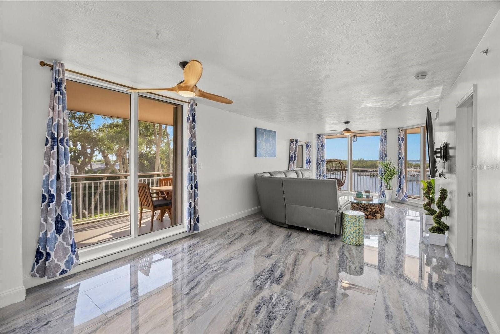 5167 N HIGHWAY A1A, #201, Fort Pierce, FL 34949