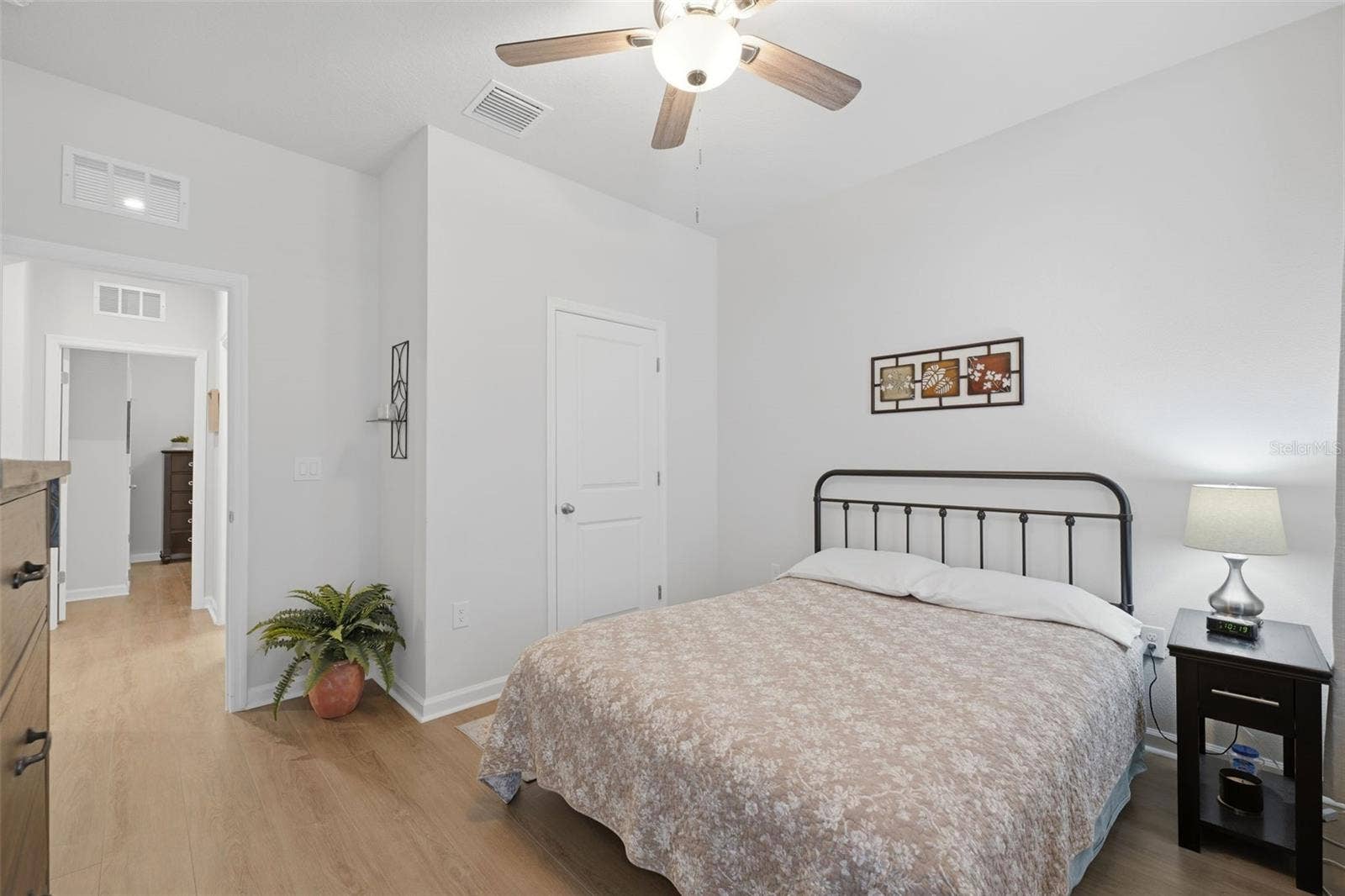 35420 CRESCENT CREEK DRIVE, Zephyrhills, FL 33541 35420 CRESCENT CREEK DRIVE, Zephyrhills, FL 33541