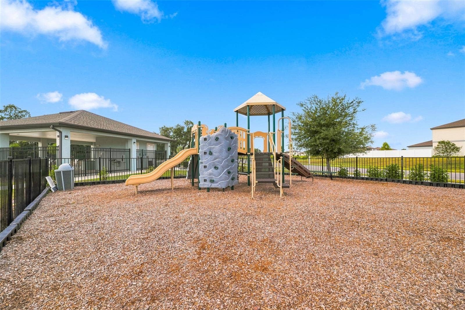 35420 CRESCENT CREEK DRIVE, Zephyrhills, FL 33541 35420 CRESCENT CREEK DRIVE, Zephyrhills, FL 33541