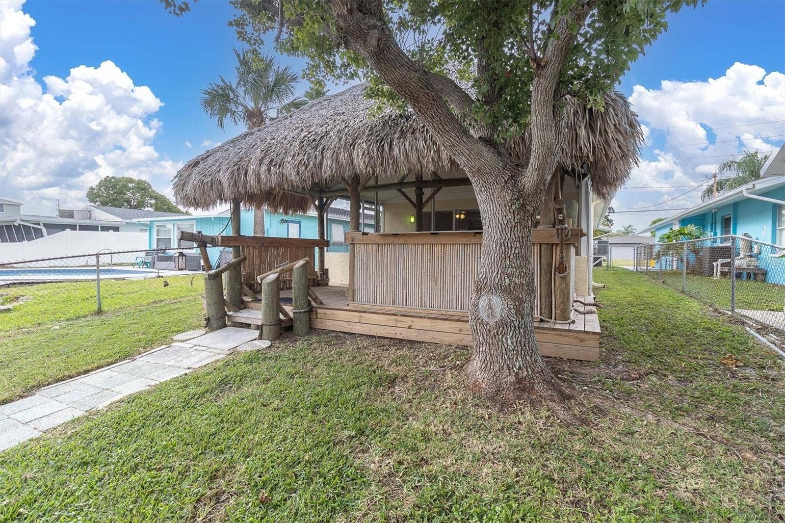 4351 FLORAMAR TERRACE, New Port Richey, FL 34652