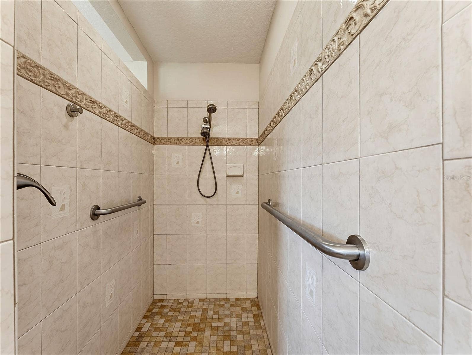 300 SILAS COURT, Spring Hill, FL 34609 300 SILAS COURT, Spring Hill, FL 34609