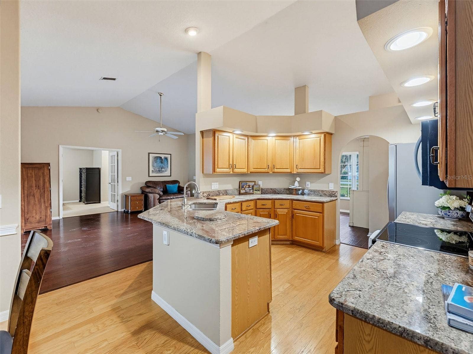 300 SILAS COURT, Spring Hill, FL 34609 300 SILAS COURT, Spring Hill, FL 34609