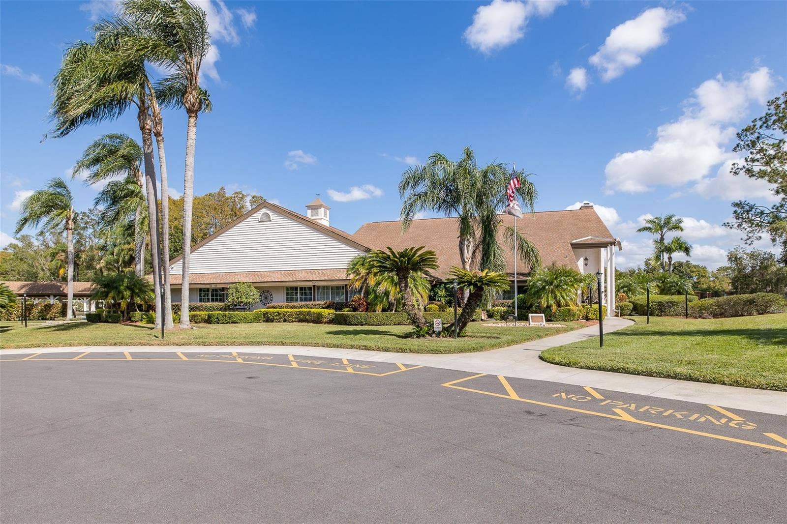 9015 WARWICK LANE, New Port Richey, FL 34655 9015 WARWICK LANE, New Port Richey, FL 34655