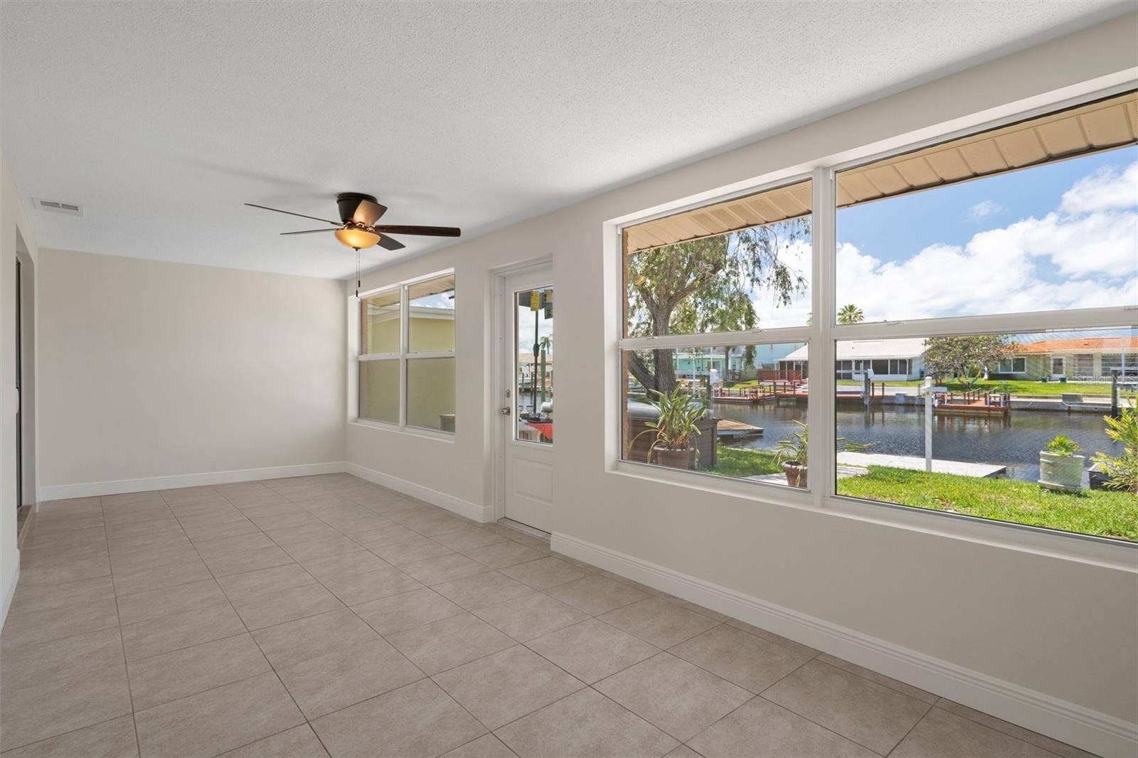 4937 DORY DRIVE, New Port Richey, FL 34652 4937 DORY DRIVE, New Port Richey, FL 34652
