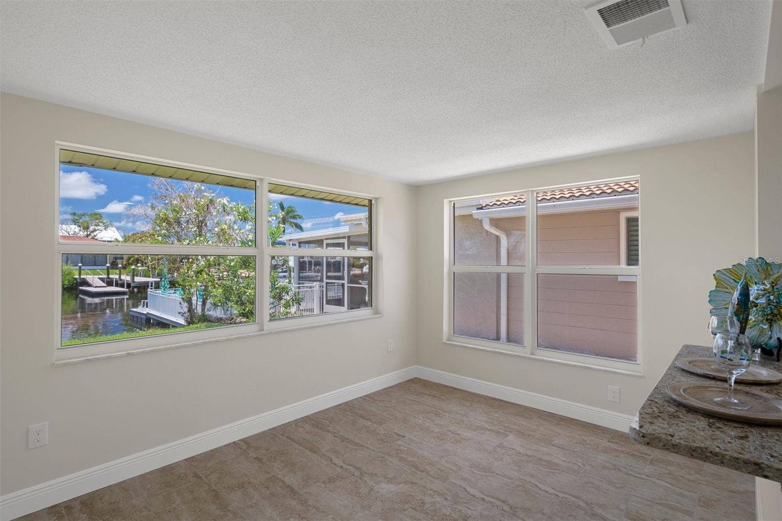 4937 DORY DRIVE, New Port Richey, FL 34652 4937 DORY DRIVE, New Port Richey, FL 34652