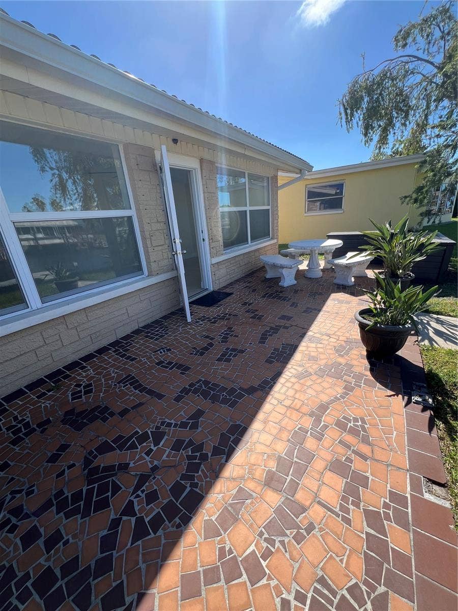 4937 DORY DRIVE, New Port Richey, FL 34652 4937 DORY DRIVE, New Port Richey, FL 34652