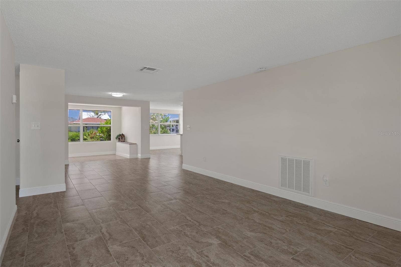 4937 DORY DRIVE, New Port Richey, FL 34652 4937 DORY DRIVE, New Port Richey, FL 34652