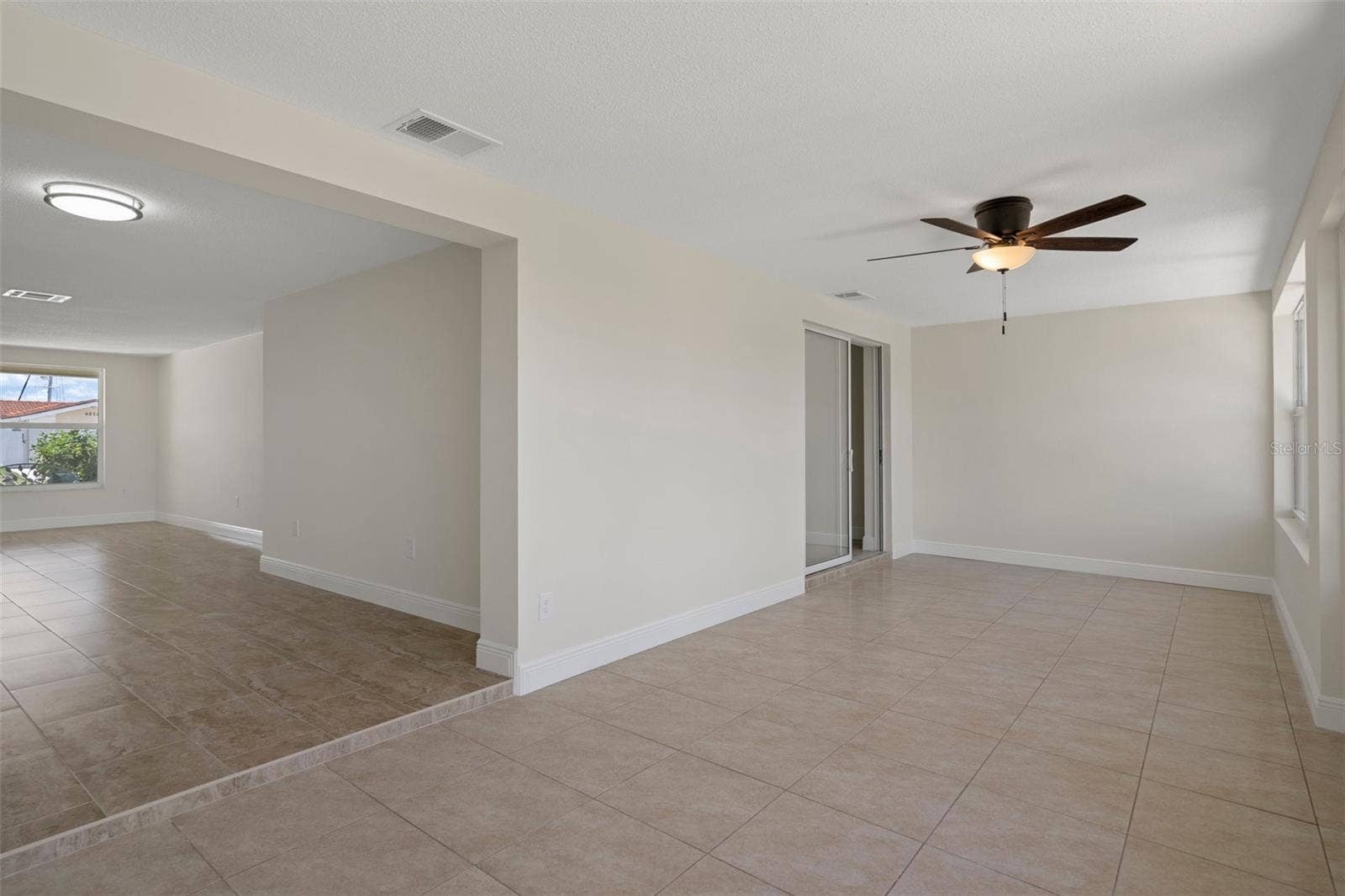 4937 DORY DRIVE, New Port Richey, FL 34652 Family Room / Florida Room