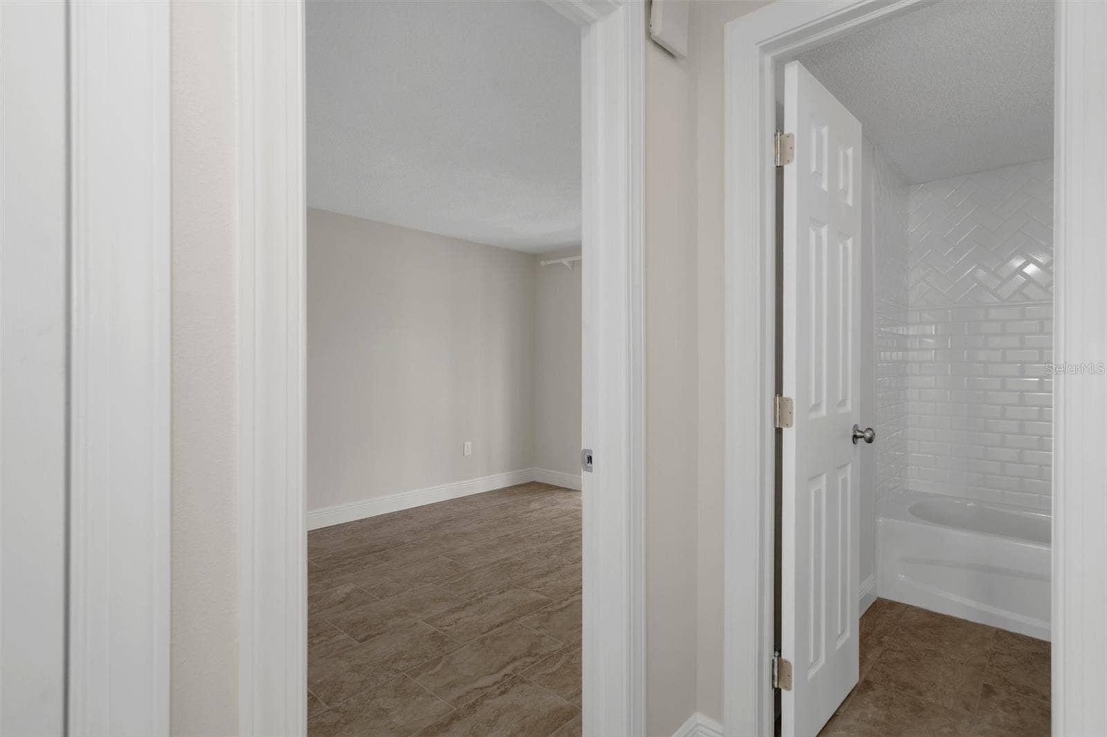 4937 DORY DRIVE, New Port Richey, FL 34652 4937 DORY DRIVE, New Port Richey, FL 34652