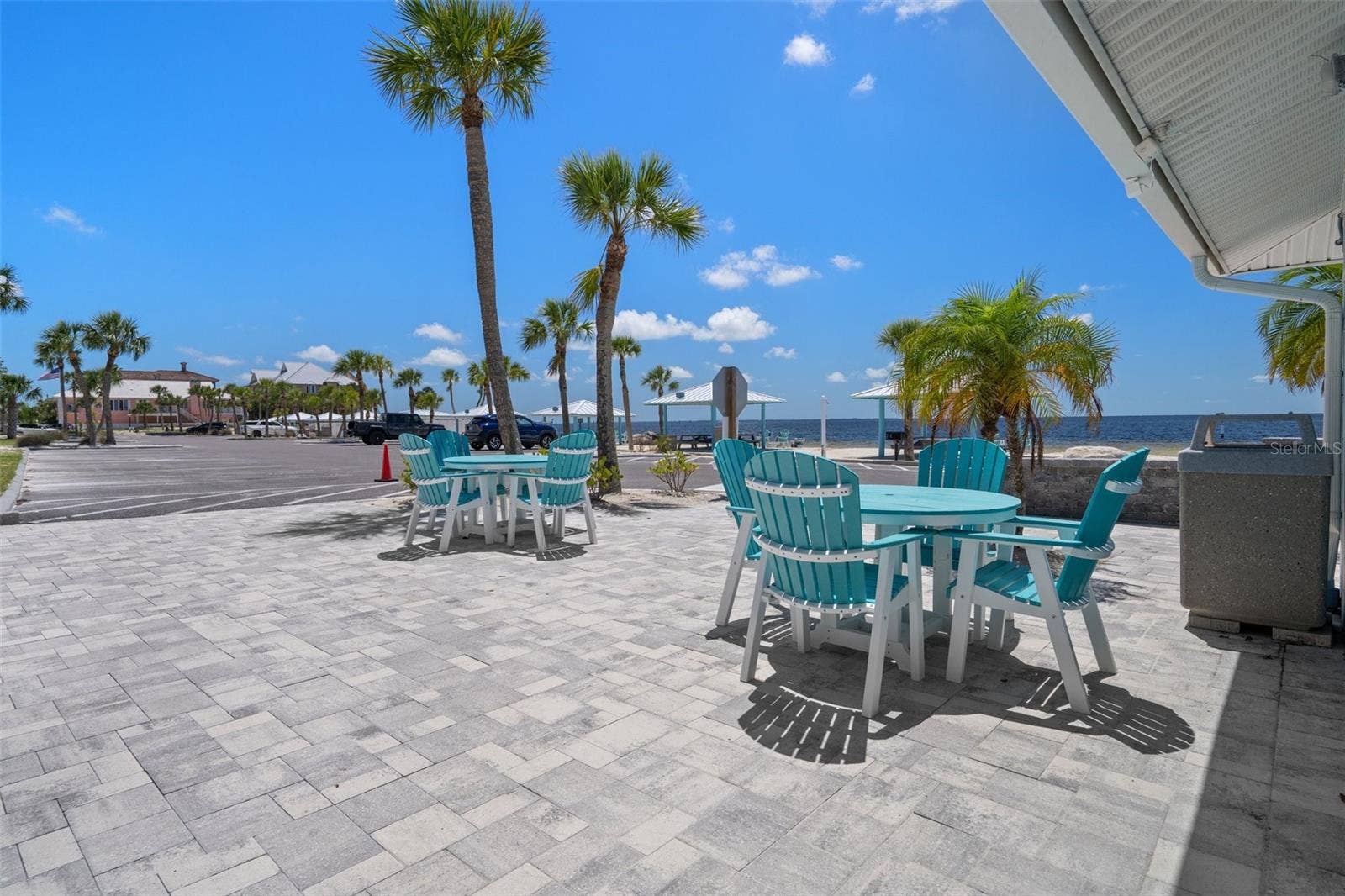 4937 DORY DRIVE, New Port Richey, FL 34652 4937 DORY DRIVE, New Port Richey, FL 34652