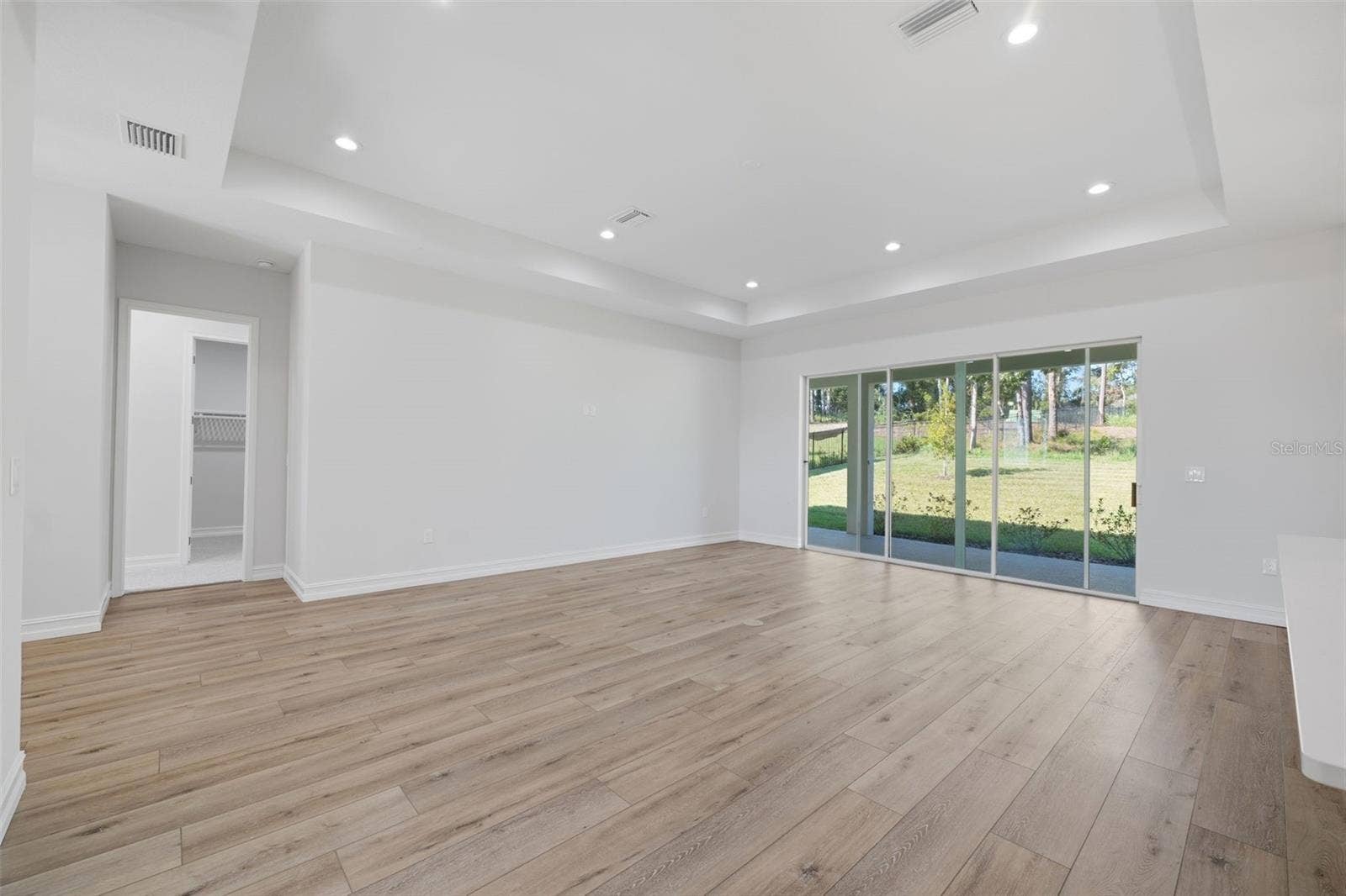 3926 SOUTHERN VALLEY LOOP, Brooksville, FL 34601 Living