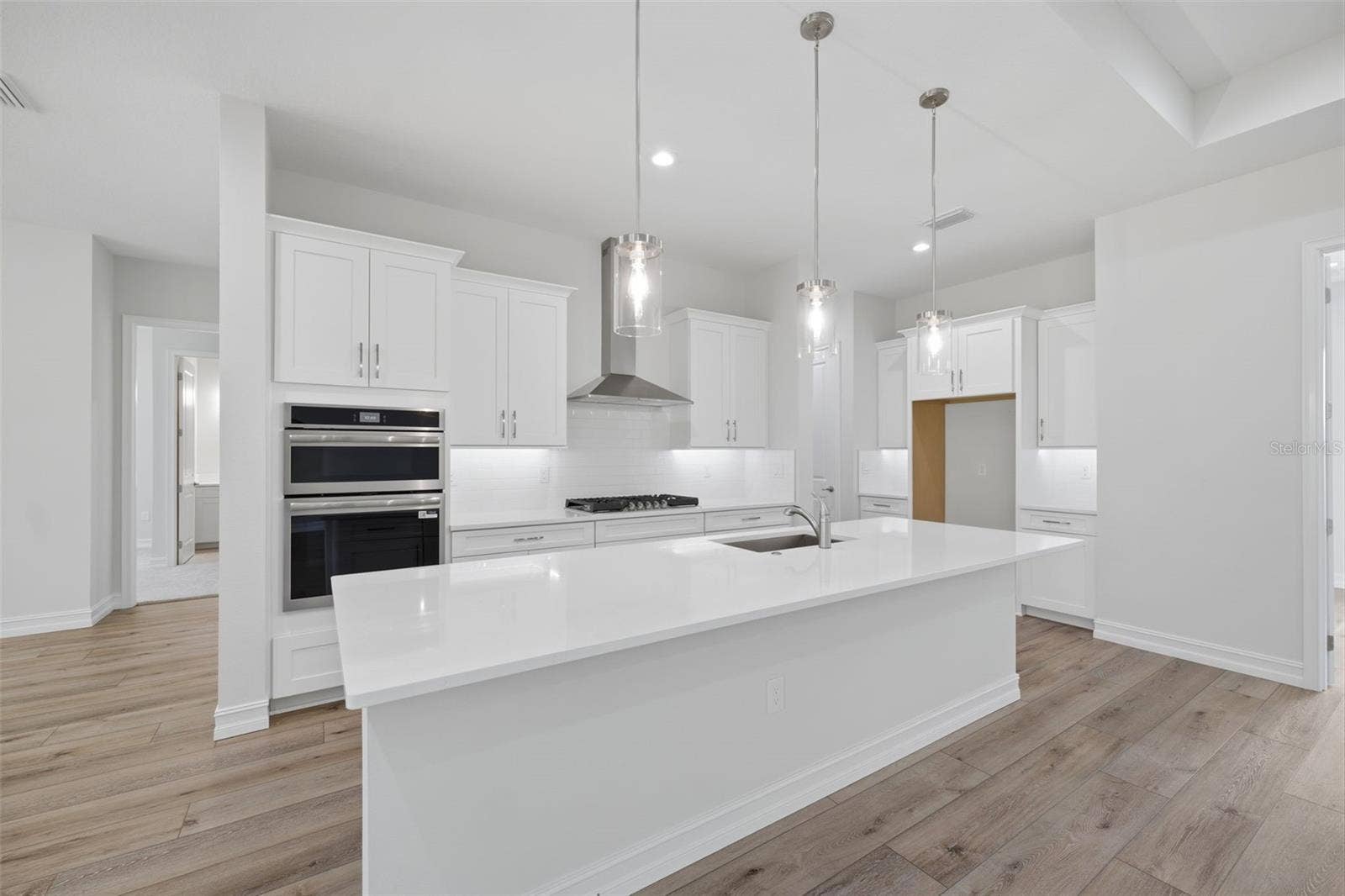 3926 SOUTHERN VALLEY LOOP, Brooksville, FL 34601 Kitchen