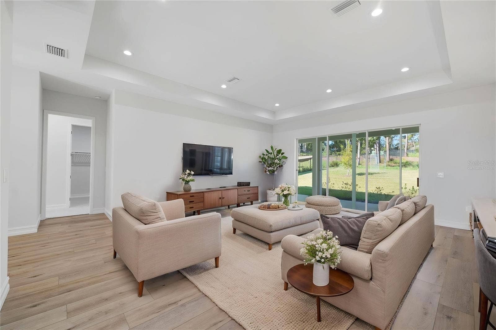 3926 SOUTHERN VALLEY LOOP, Brooksville, FL 34601 Living (Virtually Staged)