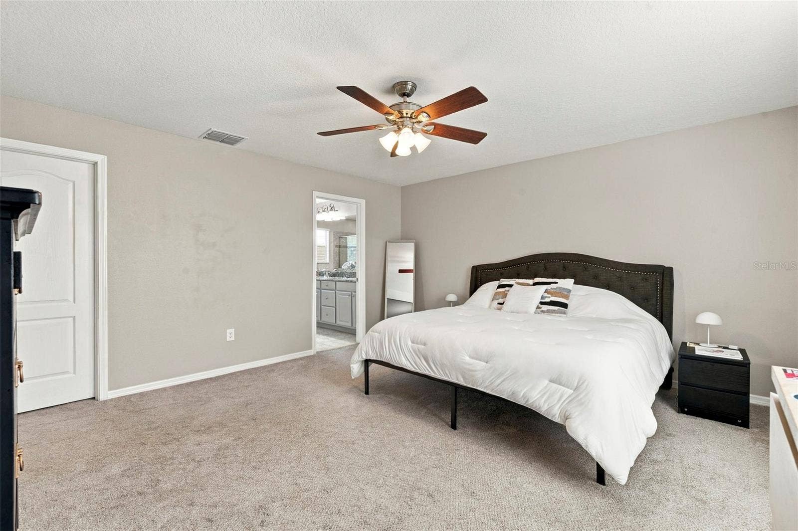 12832 SAULSTON PLACE, Hudson, FL 34669 12832 SAULSTON PLACE, Hudson, FL 34669