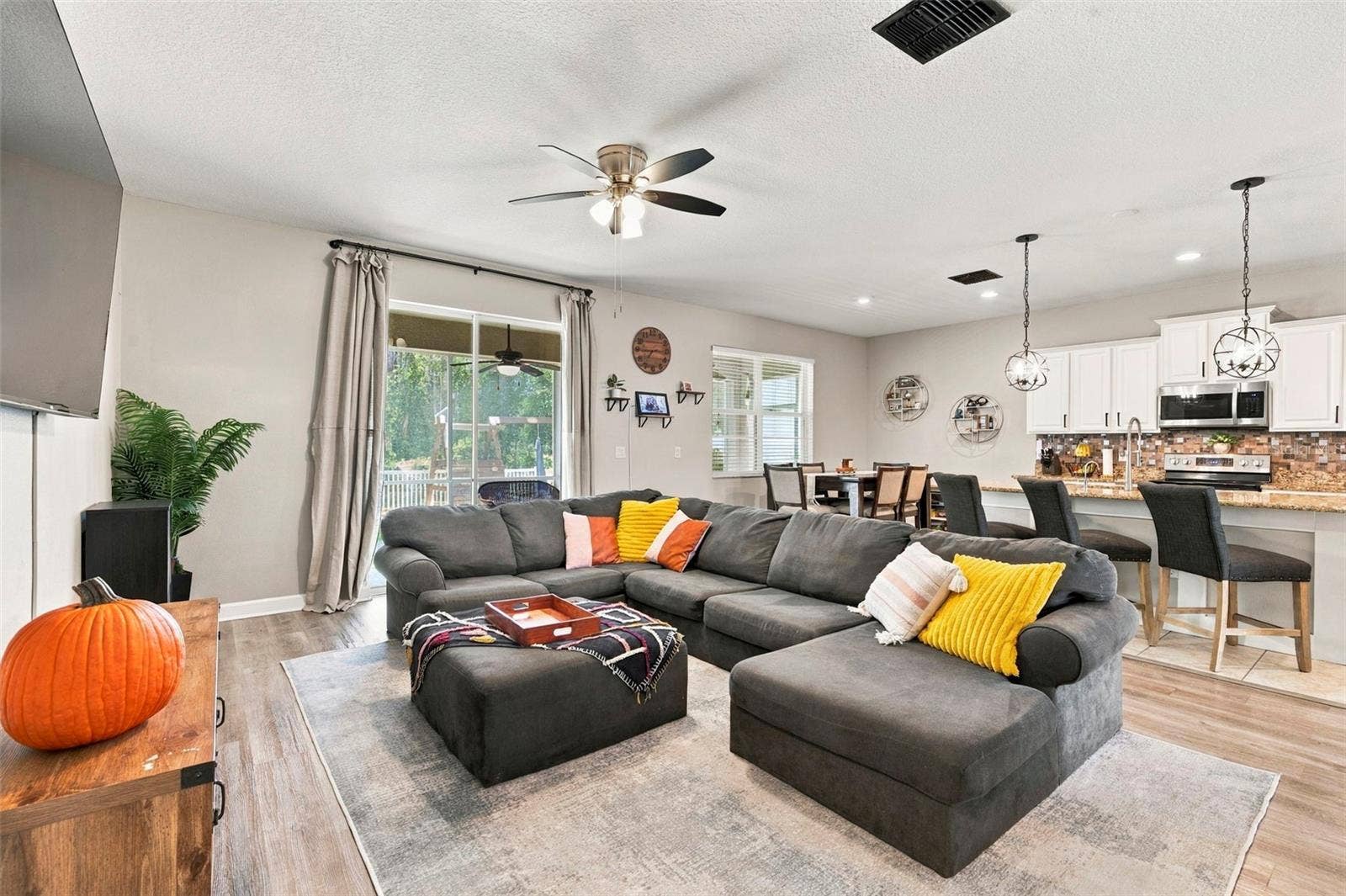 12832 SAULSTON PLACE, Hudson, FL 34669 12832 SAULSTON PLACE, Hudson, FL 34669