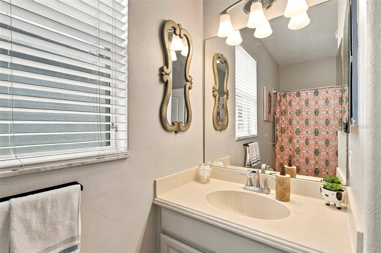 12832 SAULSTON PLACE, Hudson, FL 34669 12832 SAULSTON PLACE, Hudson, FL 34669