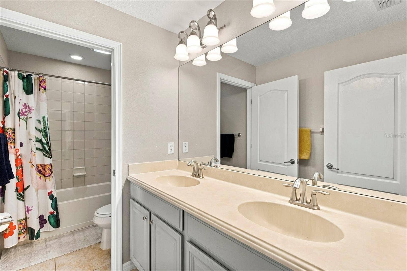 12832 SAULSTON PLACE, Hudson, FL 34669 12832 SAULSTON PLACE, Hudson, FL 34669