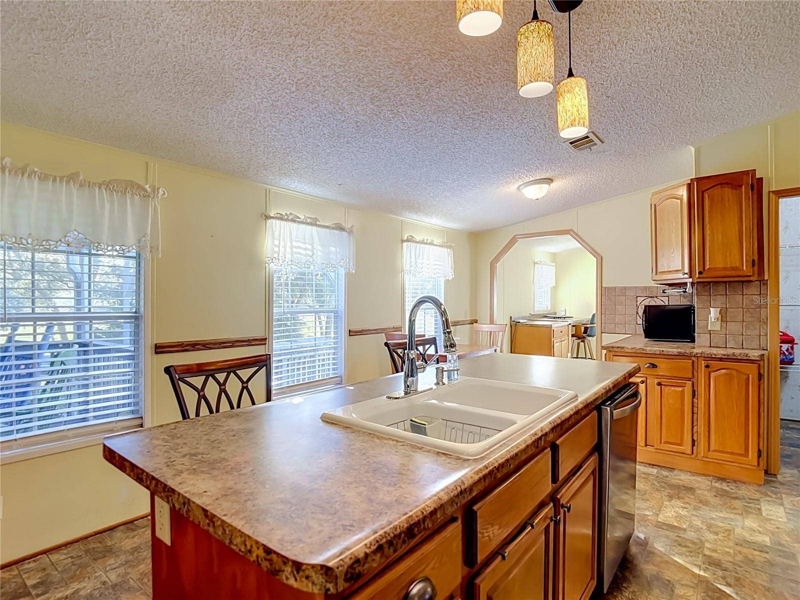 17131 MONTEVERDE DRIVE, Spring Hill, FL 34610 17131 MONTEVERDE DRIVE, Spring Hill, FL 34610