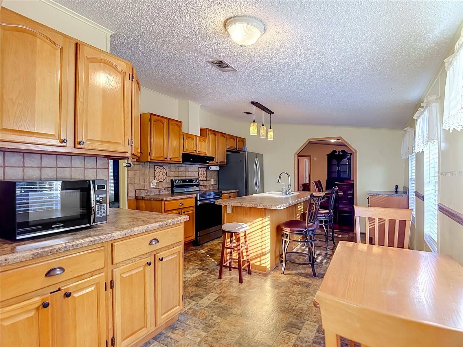 17131 MONTEVERDE DRIVE, Spring Hill, FL 34610 17131 MONTEVERDE DRIVE, Spring Hill, FL 34610
