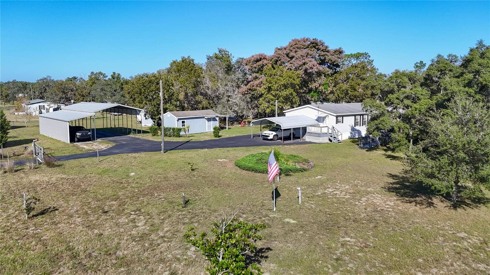 17131 MONTEVERDE DRIVE, Spring Hill, FL 34610 17131 MONTEVERDE DRIVE, Spring Hill, FL 34610