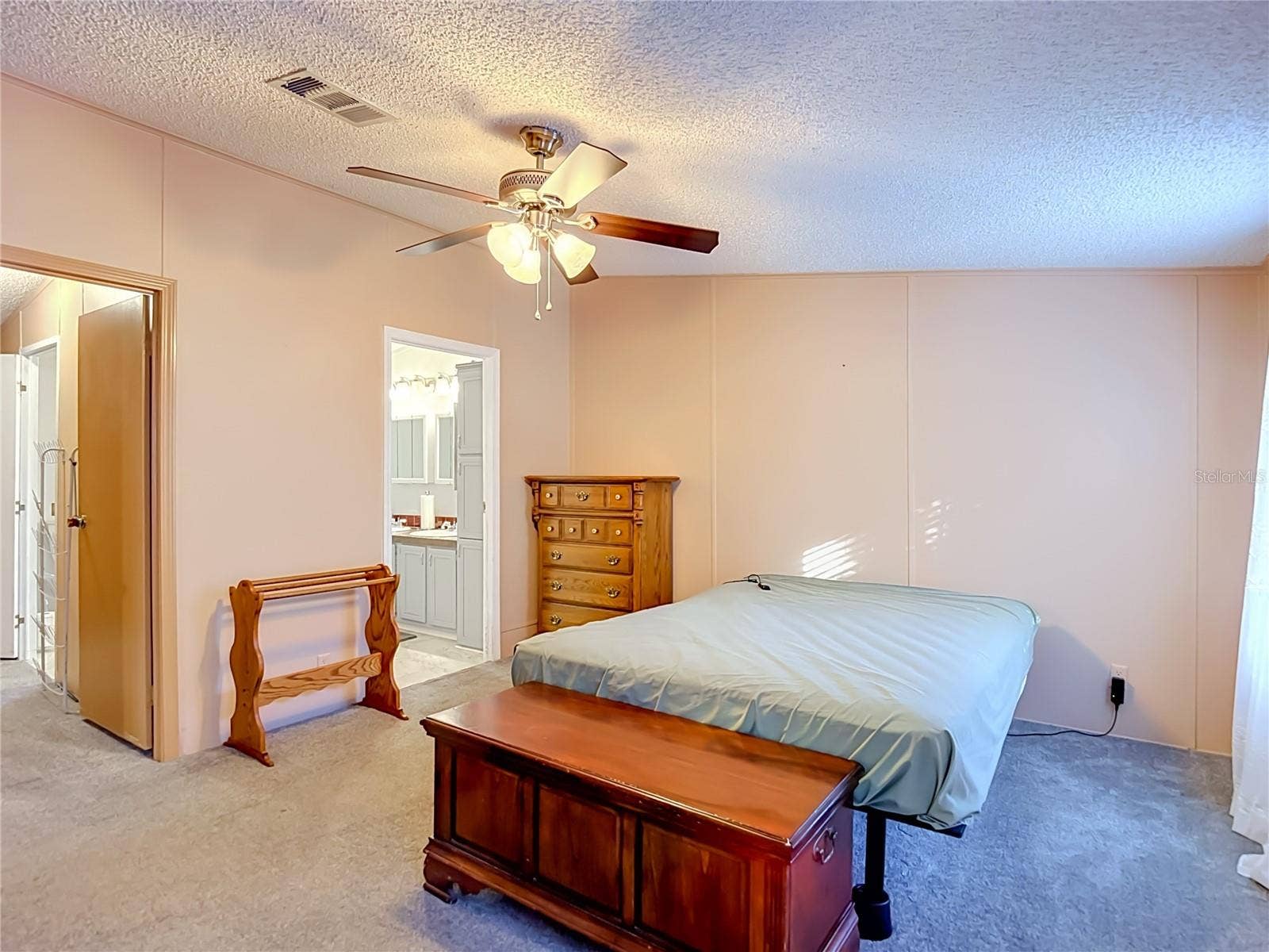 17131 MONTEVERDE DRIVE, Spring Hill, FL 34610 17131 MONTEVERDE DRIVE, Spring Hill, FL 34610