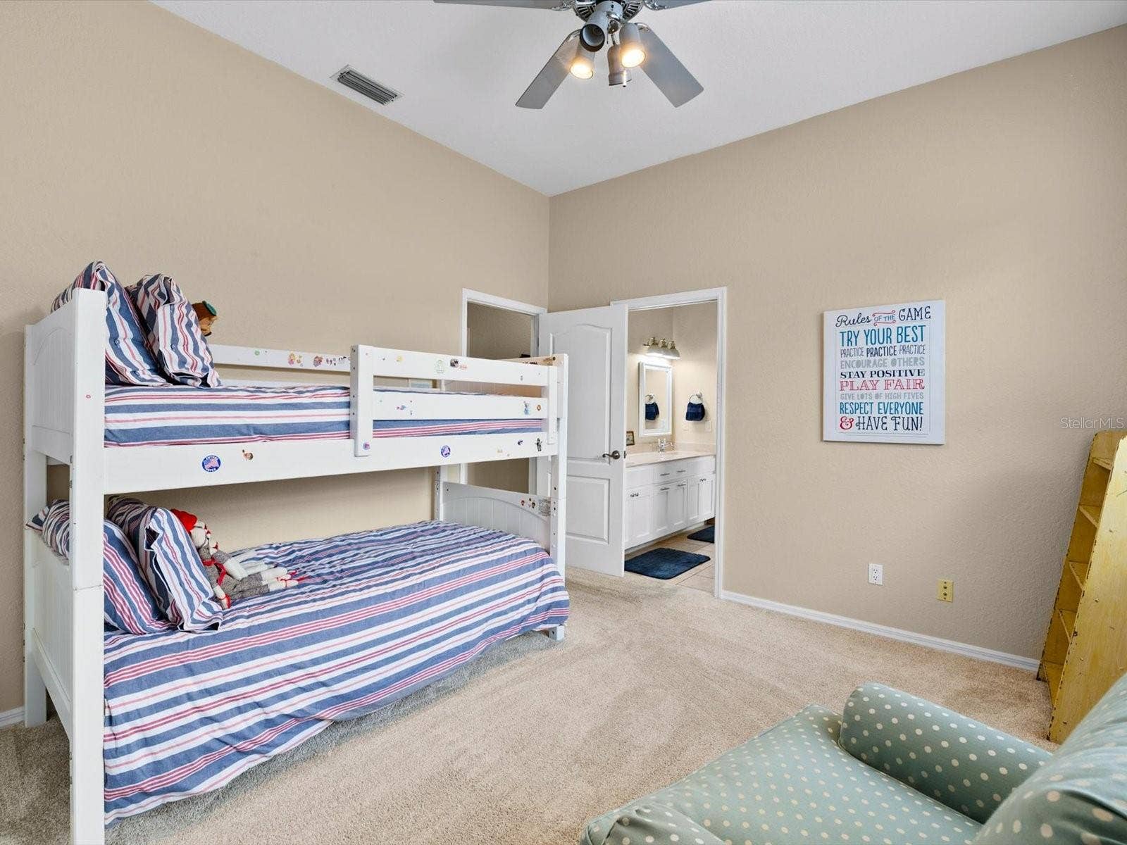 8906 SKYMASTER DRIVE, New Port Richey, FL 34654 8906 SKYMASTER DRIVE, New Port Richey, FL 34654