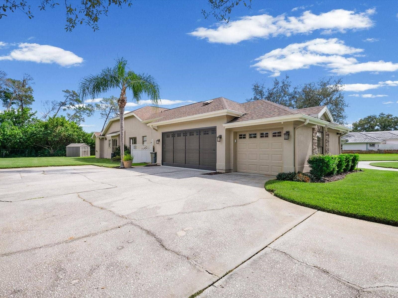 8906 SKYMASTER DRIVE, New Port Richey, FL 34654 8906 SKYMASTER DRIVE, New Port Richey, FL 34654