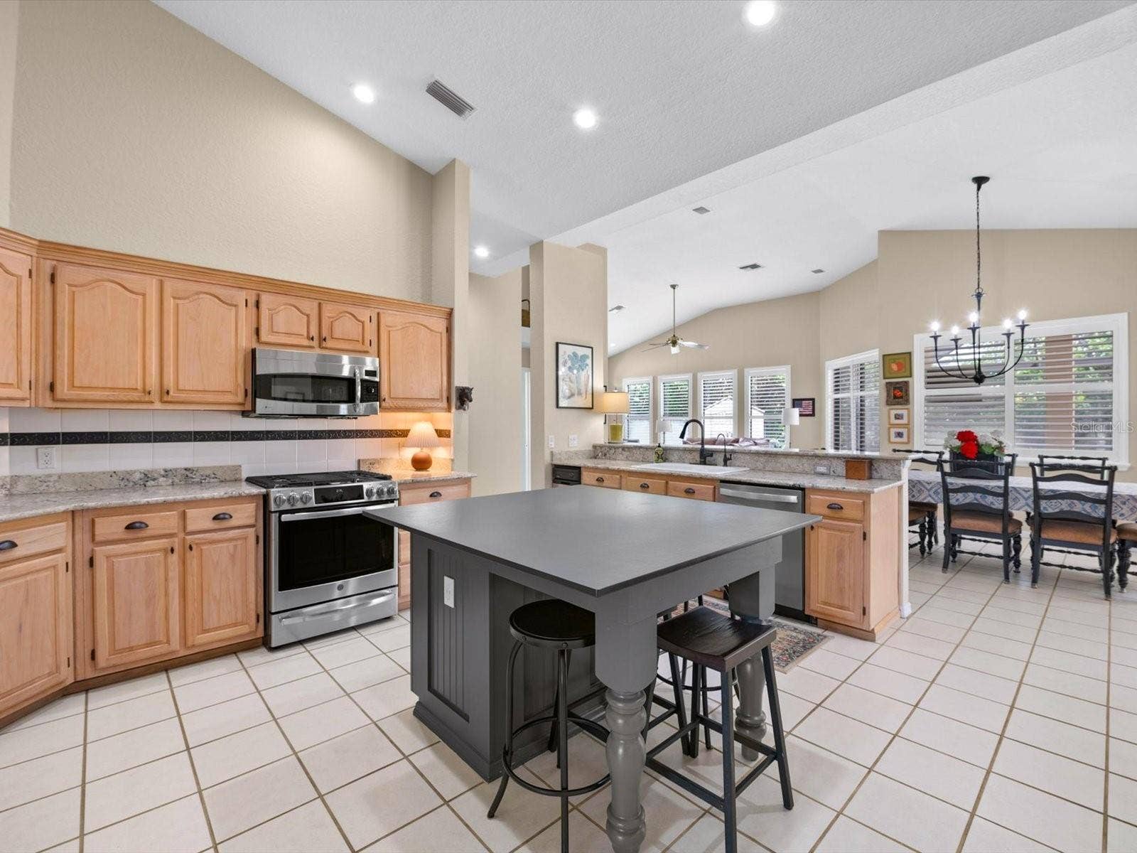 8906 SKYMASTER DRIVE, New Port Richey, FL 34654 8906 SKYMASTER DRIVE, New Port Richey, FL 34654